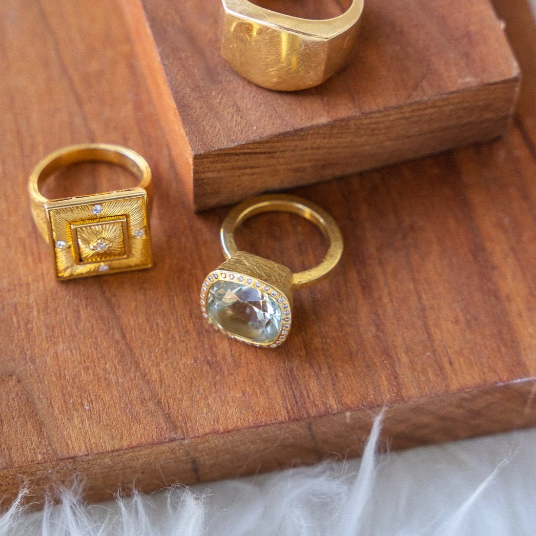 Designer 18K Gold Blue Topaz Ring