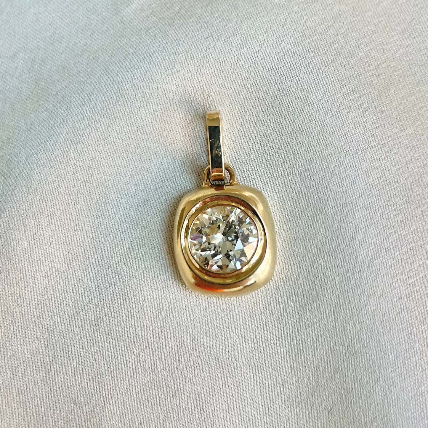 Stunning Custom 14K Yellow Gold Diamond Solitaire Pendant