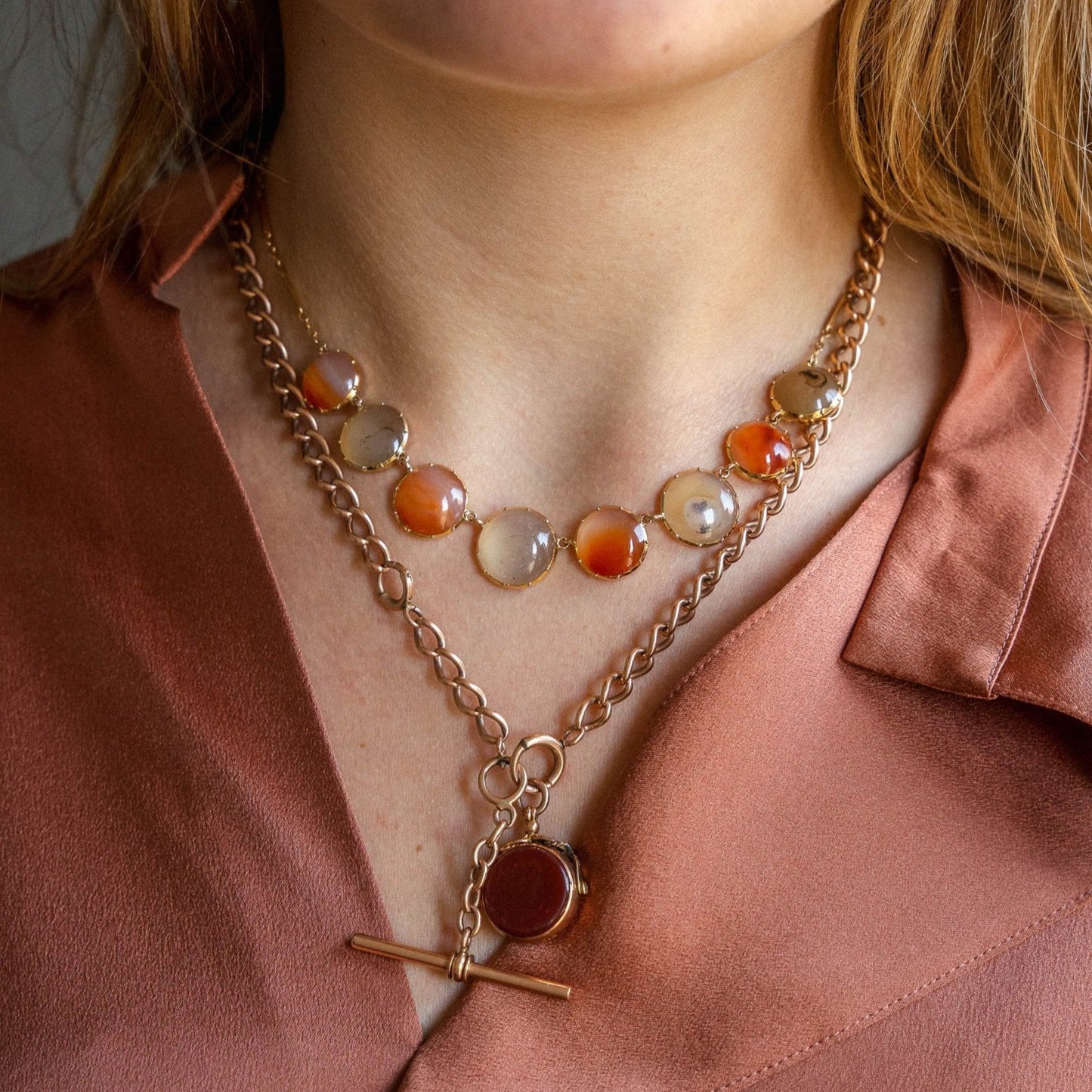 Collet Set Carnelian and Chalcedony 9 Karat Necklace