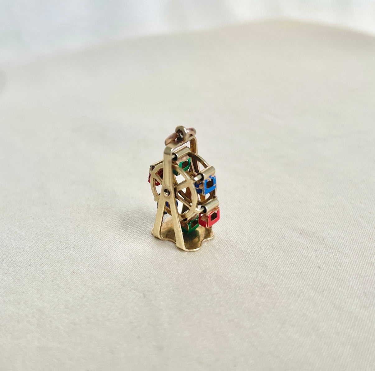 Articulated 14K Ferris Wheel Charm