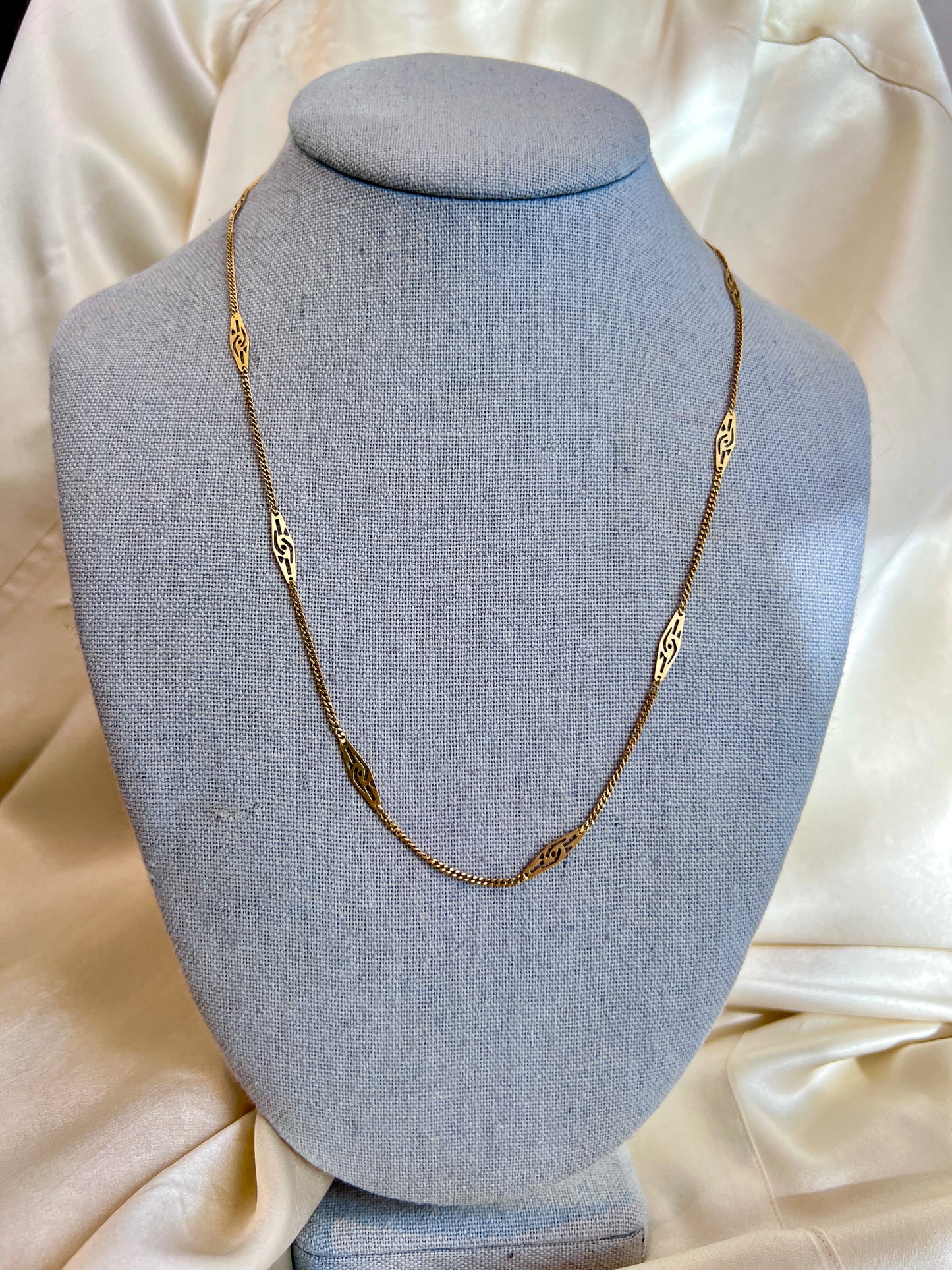 Italian 14k Station Chain in 25 inches
