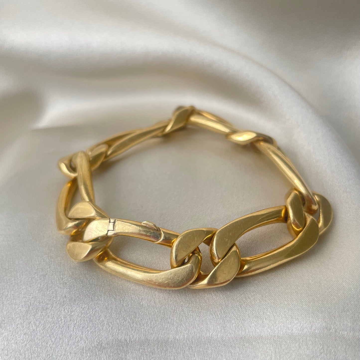 Handmade 18K Solid Specialty Curb Link Bracelet with Hidden Clasp