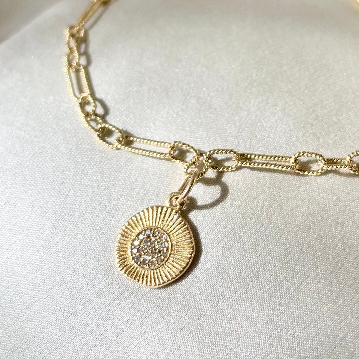 Lilypad Diamond Bracelet in 18K