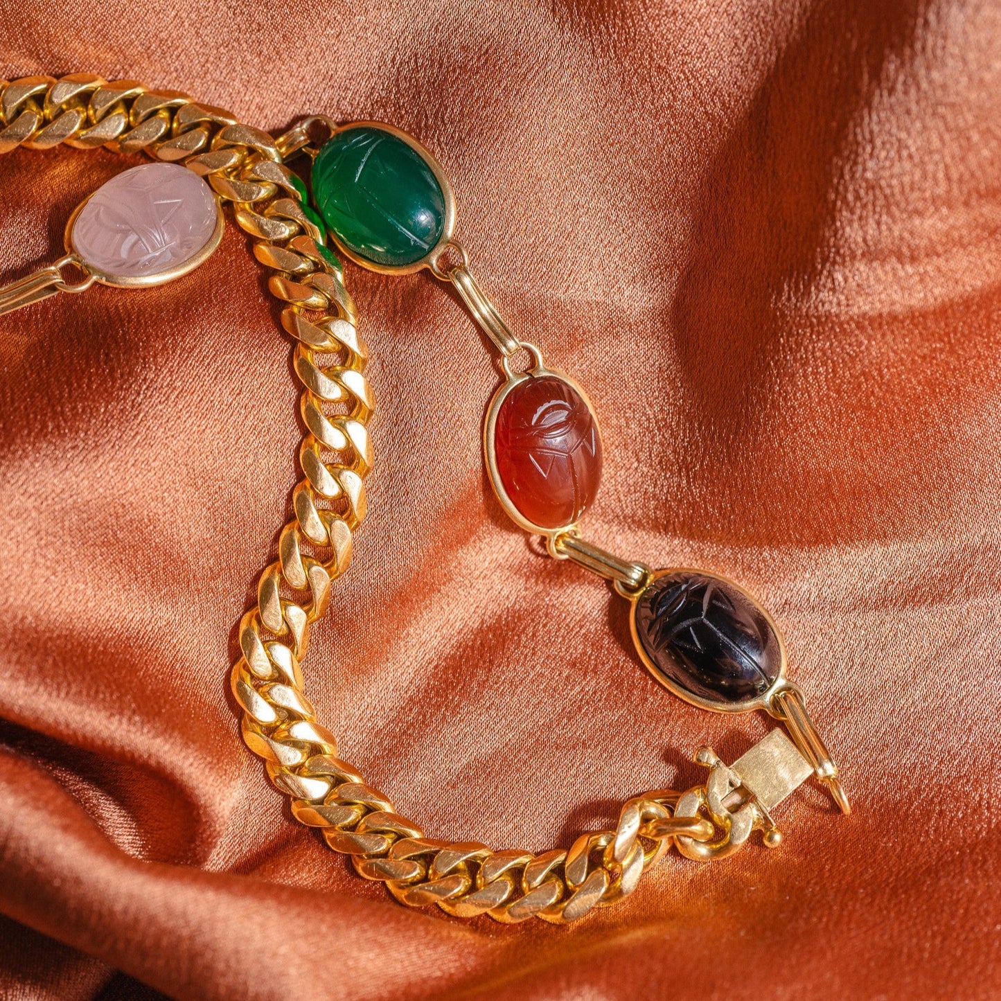 Vintage 18K Solid Gold Cuban Curb Link Bracelet –with Double-Locking Clasp