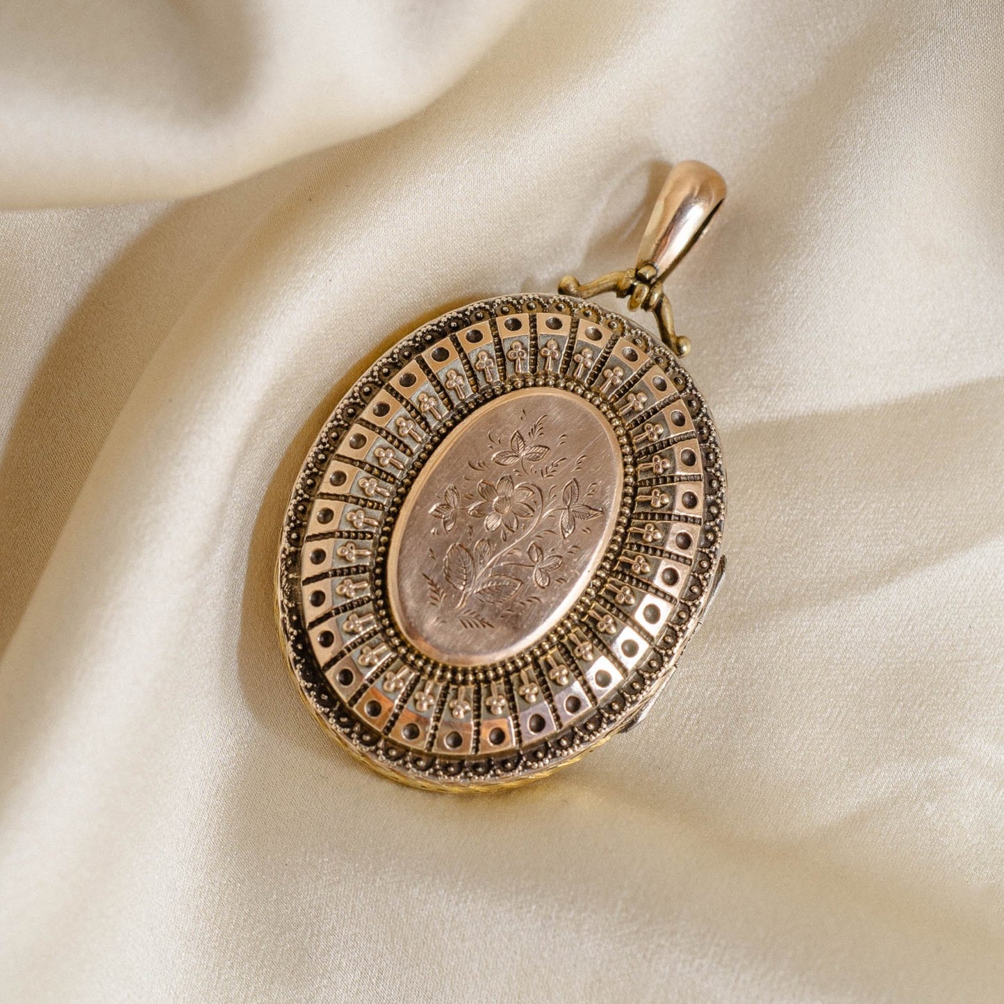 Victorian Etruscan Revival Large Oval Goldfill Locket