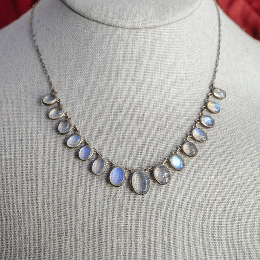 Sterling Moonstone Graduated Oval Drop Necklace in 16 inch length