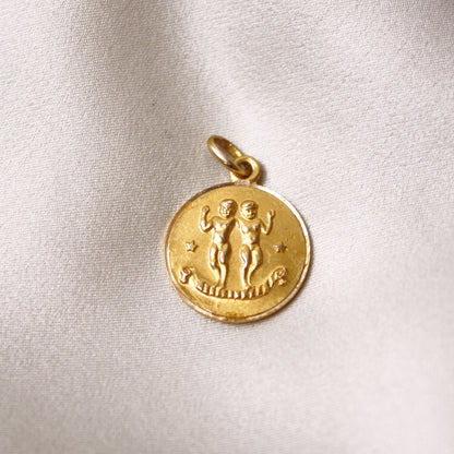 Minimalist 14K Italian Gemini Zodiac Pendant