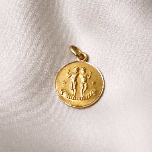 Minimalist 14K Italian Gemini Zodiac Pendant