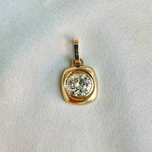 Stunning Custom 14K Yellow Gold Diamond Solitaire Pendant