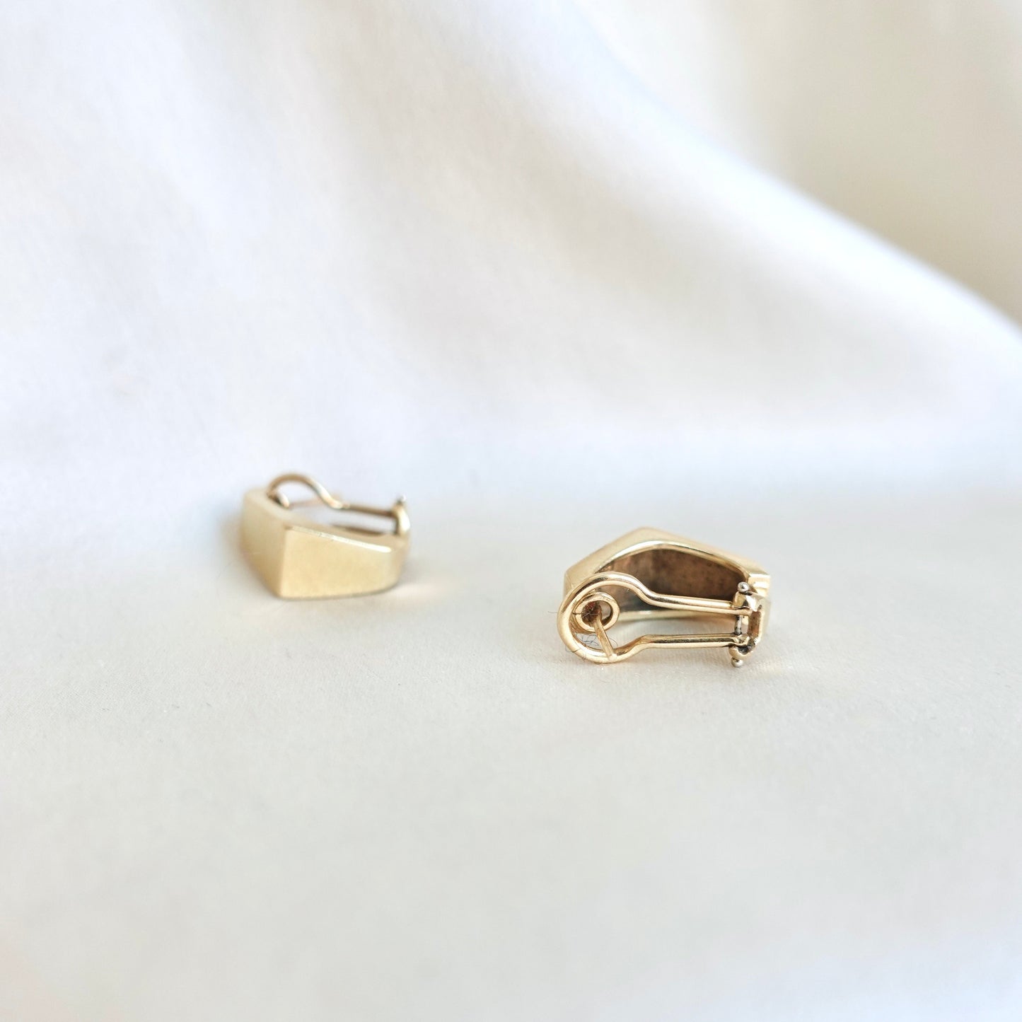 Satin Finish Beveled J-Hoop Leverback Earrings in 14K