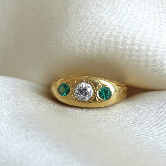 Antique Engraved 18K Diamond Emerald 3 Stone Ring