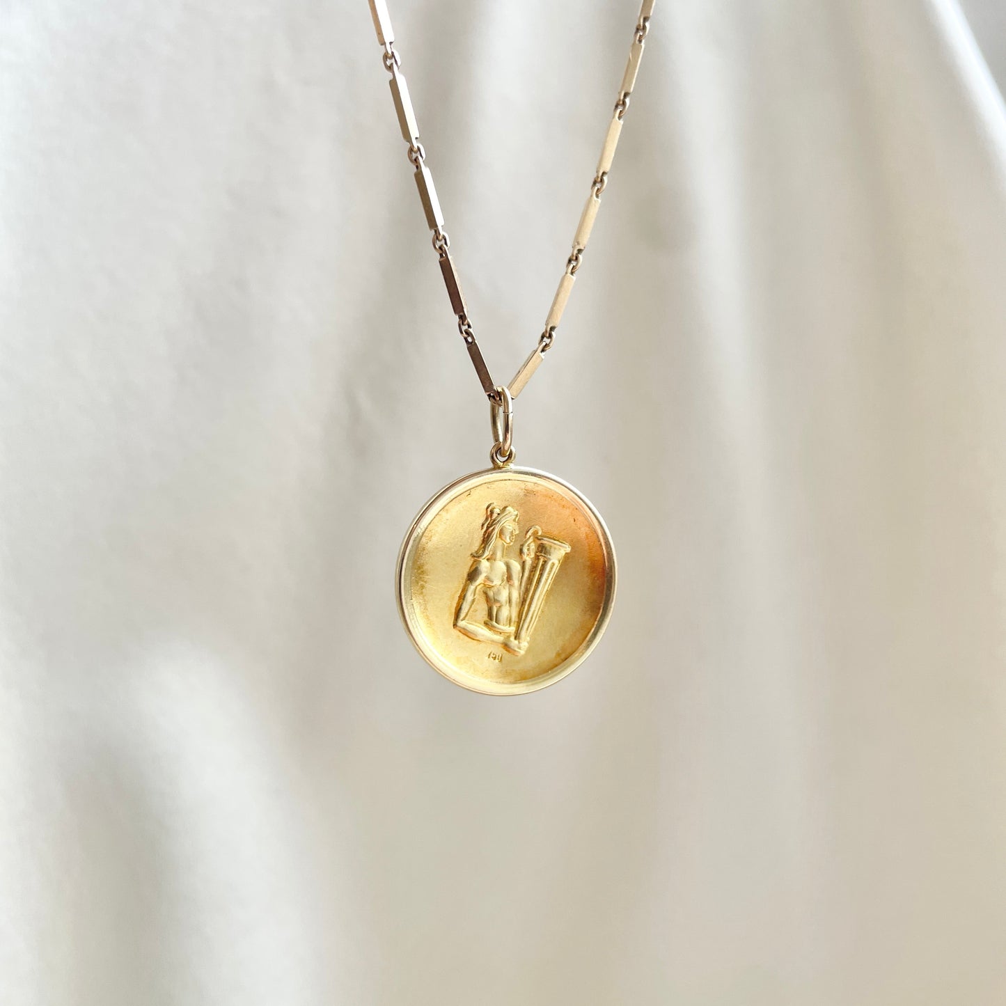 Vintage 18k Yellow Gold Aquarius the Waterbearer Repousse Medallion Pendant