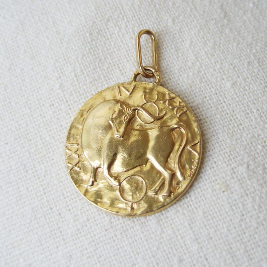Vintage French 18K Elegant Taurus Pendant