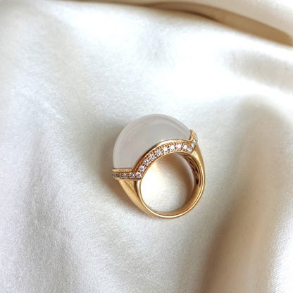 18K Chalcedony Cabochon Statement Diamond Ring
