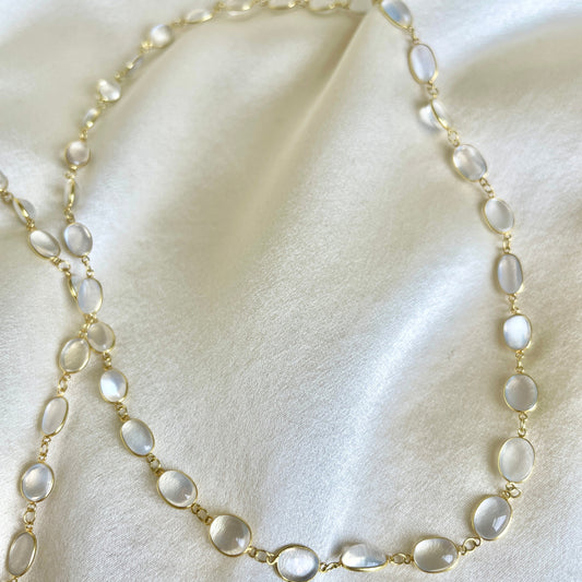 Oval Moonstone Infinity Chain in 18K