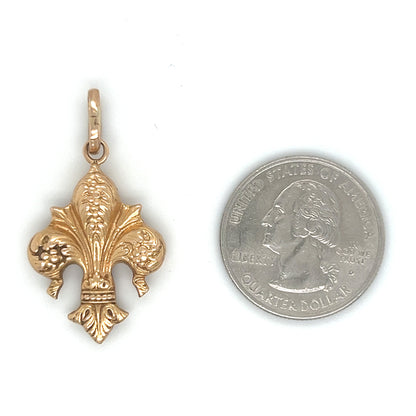 18k Italian Fleur de Lis Pendant  Charm