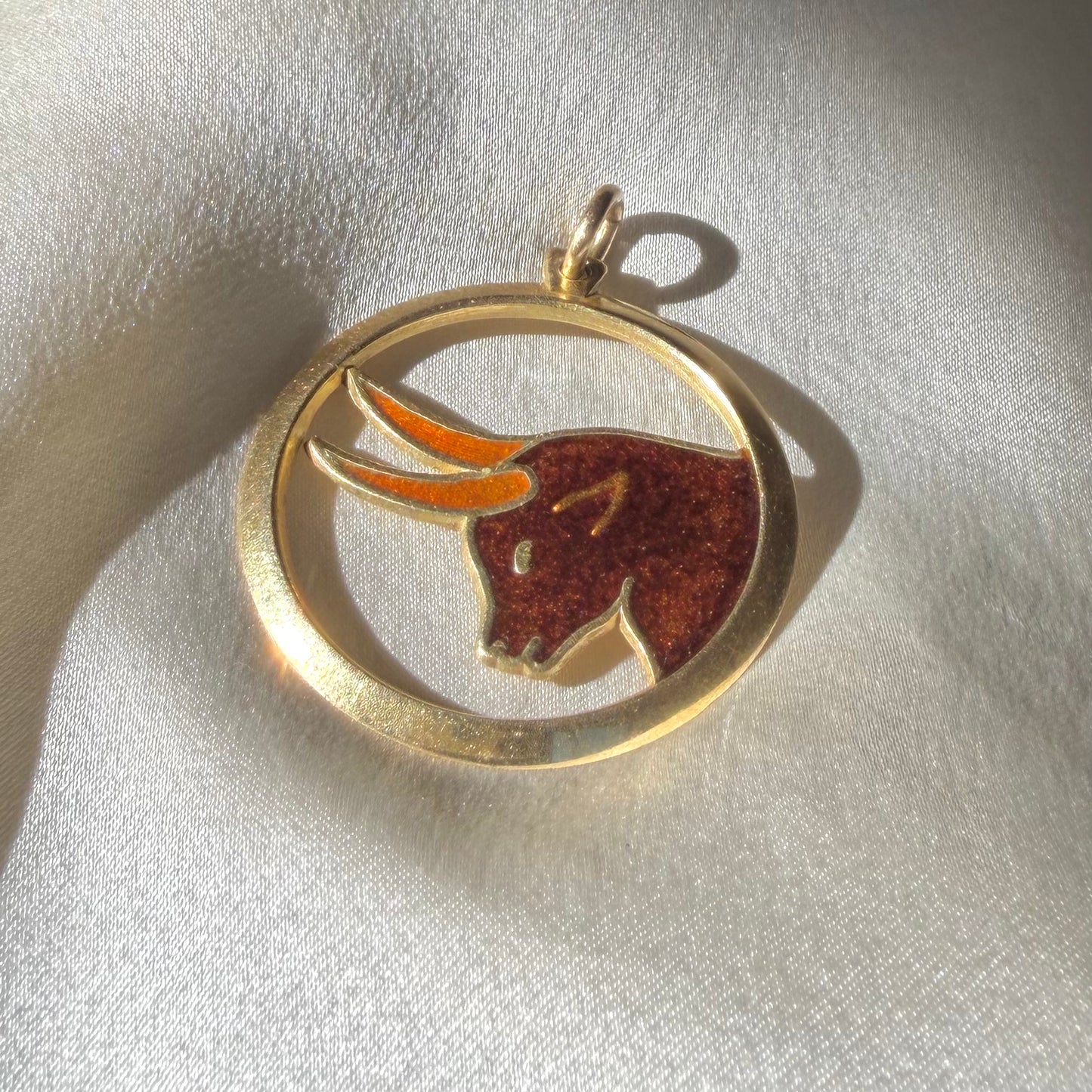 Vintage 18k Taurus Silhouette Enamel Charm