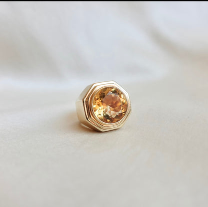 The Soltice: 18K Citrine Ring by Fred Paris