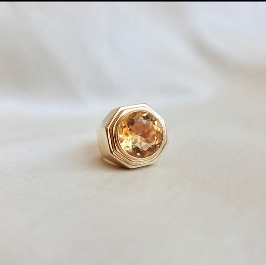 The Soltice: 18K Citrine Ring by Fred Paris