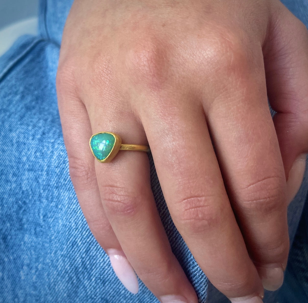 22K Gold Triangular Opal Ring – Satin Finish, Size 5.5

 