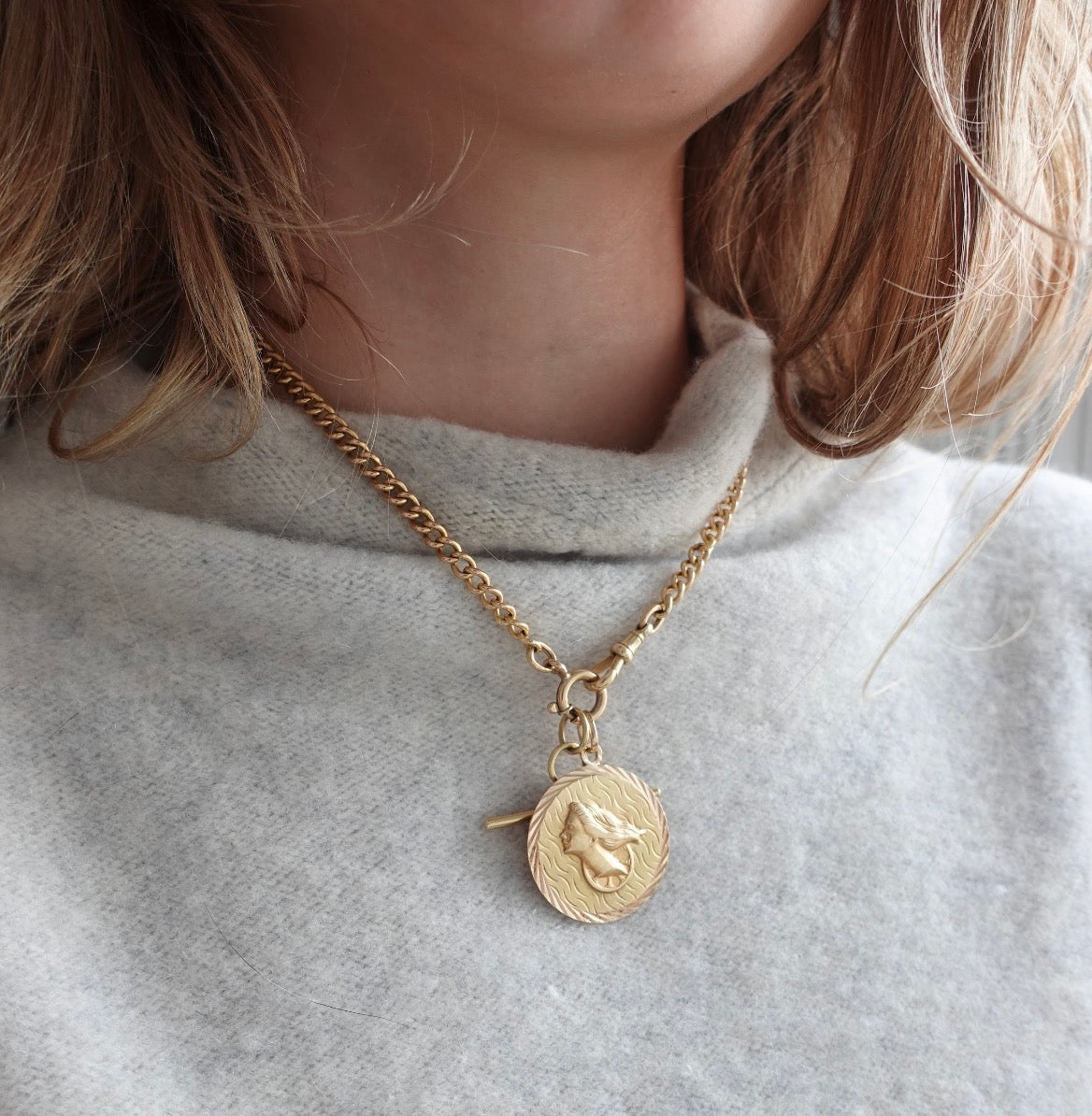Nefertiti & Fortuna: Vintage18K Gold Double-Sided Pendant