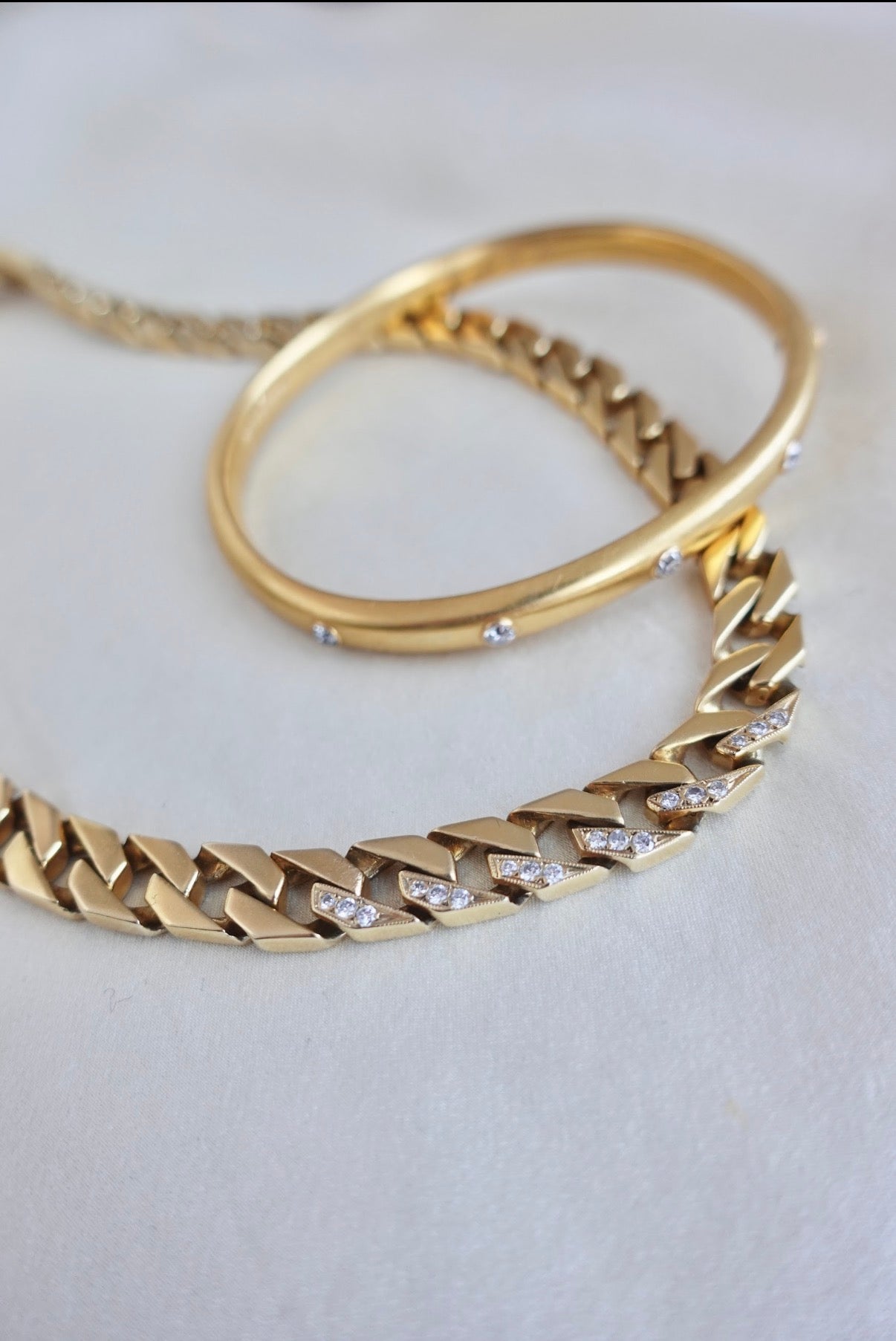 18K Gold Diamond Bangle Bracelet