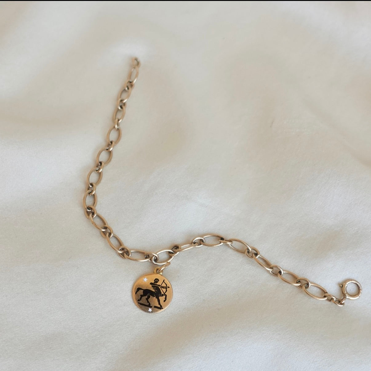 Vintage 14K Solid Gold Ellipse Bracelet