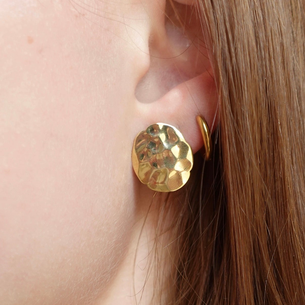 Lilypads: 18K Hammered High Polished Studs