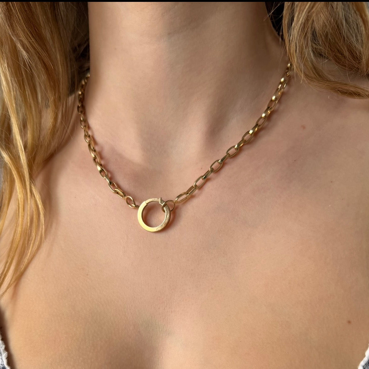 14K Oval Link Chain with Oversized Bolt Clasp – 17 Inch
