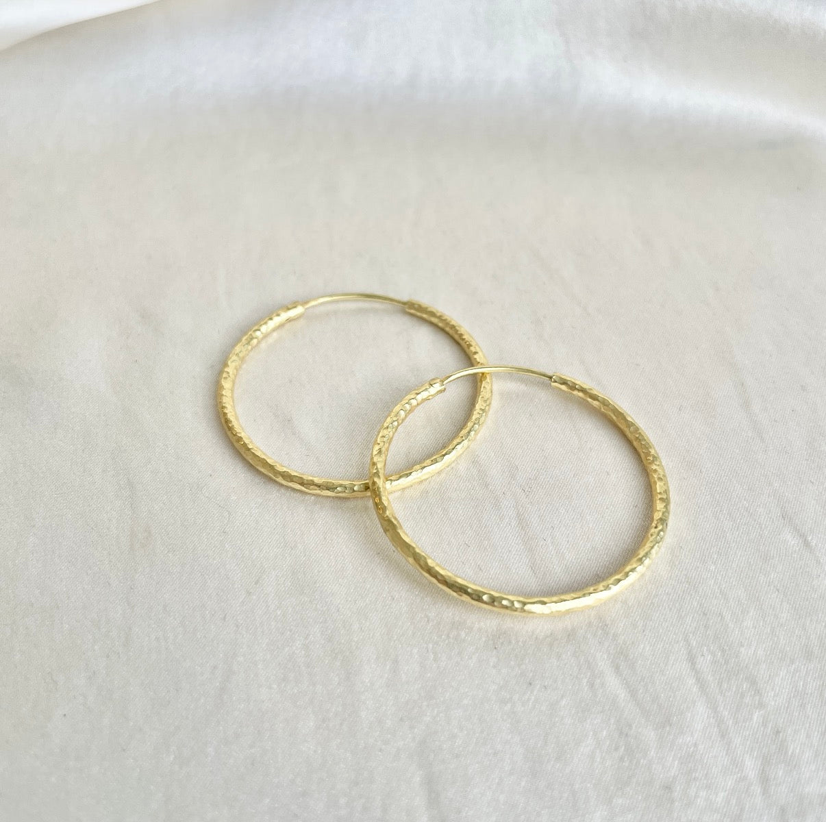 Classic Circular Hammered Hoops