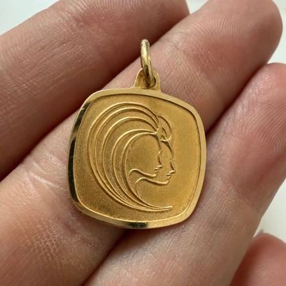 70’s 18K Gemini Pendant