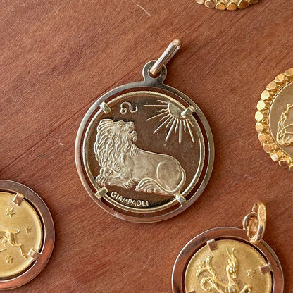 Italian Large Vintage 70's 18k Authentic UnoAerre Leo Zodiac by Giampaoli