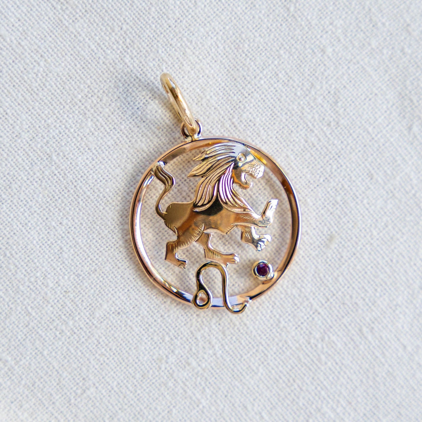 Vintage 14K Leo Zodiac Pendant with Ruby