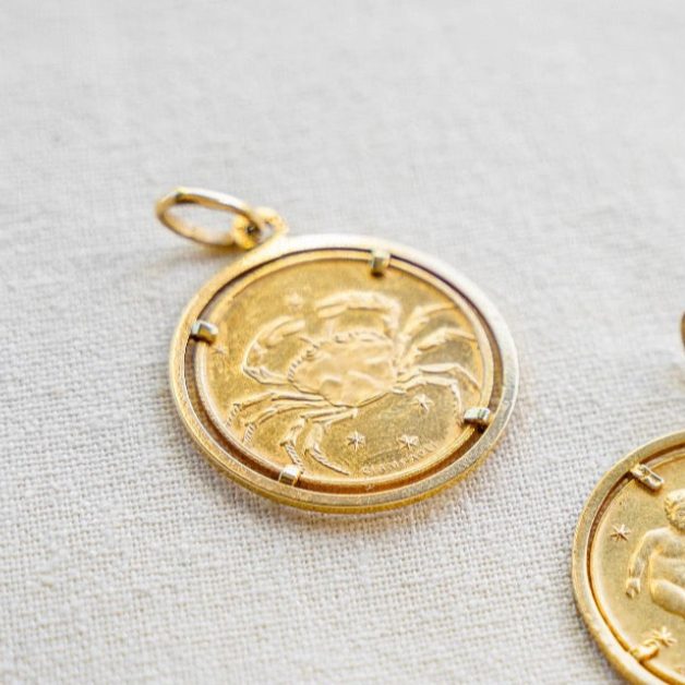 Rare 1970s Unoaerre Cancer Zodiac Medallion | Pietro Giampaoli 18K Gold Pendant
